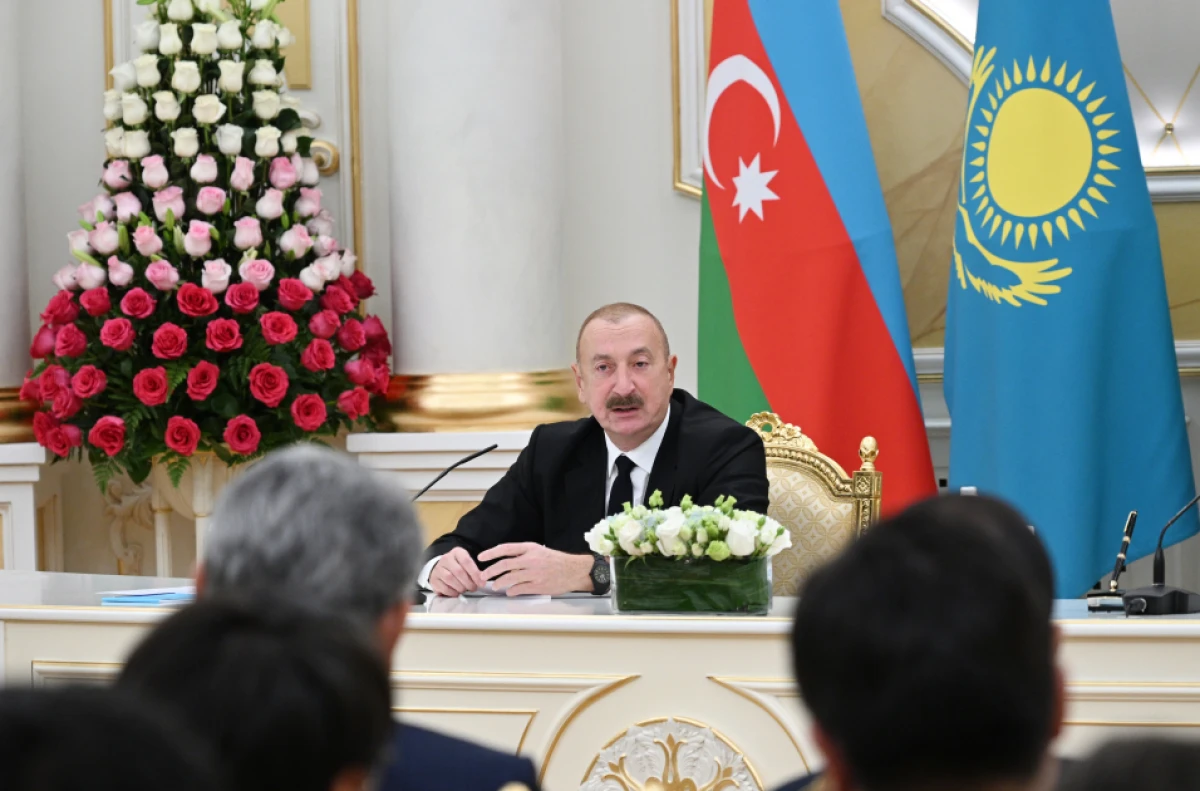 Azərbaycan və Qazaxıstan prezidentləri mətbuata bəyanatlarla çıxış etdilər - YENİLƏNDİ — 1