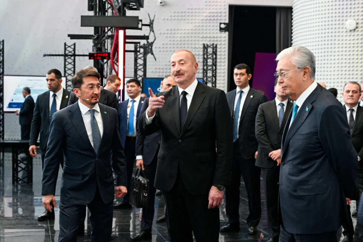 Azərbaycan və Qazaxıstan prezidentləri "Alem.ai" Beynəlxalq Süni İntellekt Mərkəzində olublar