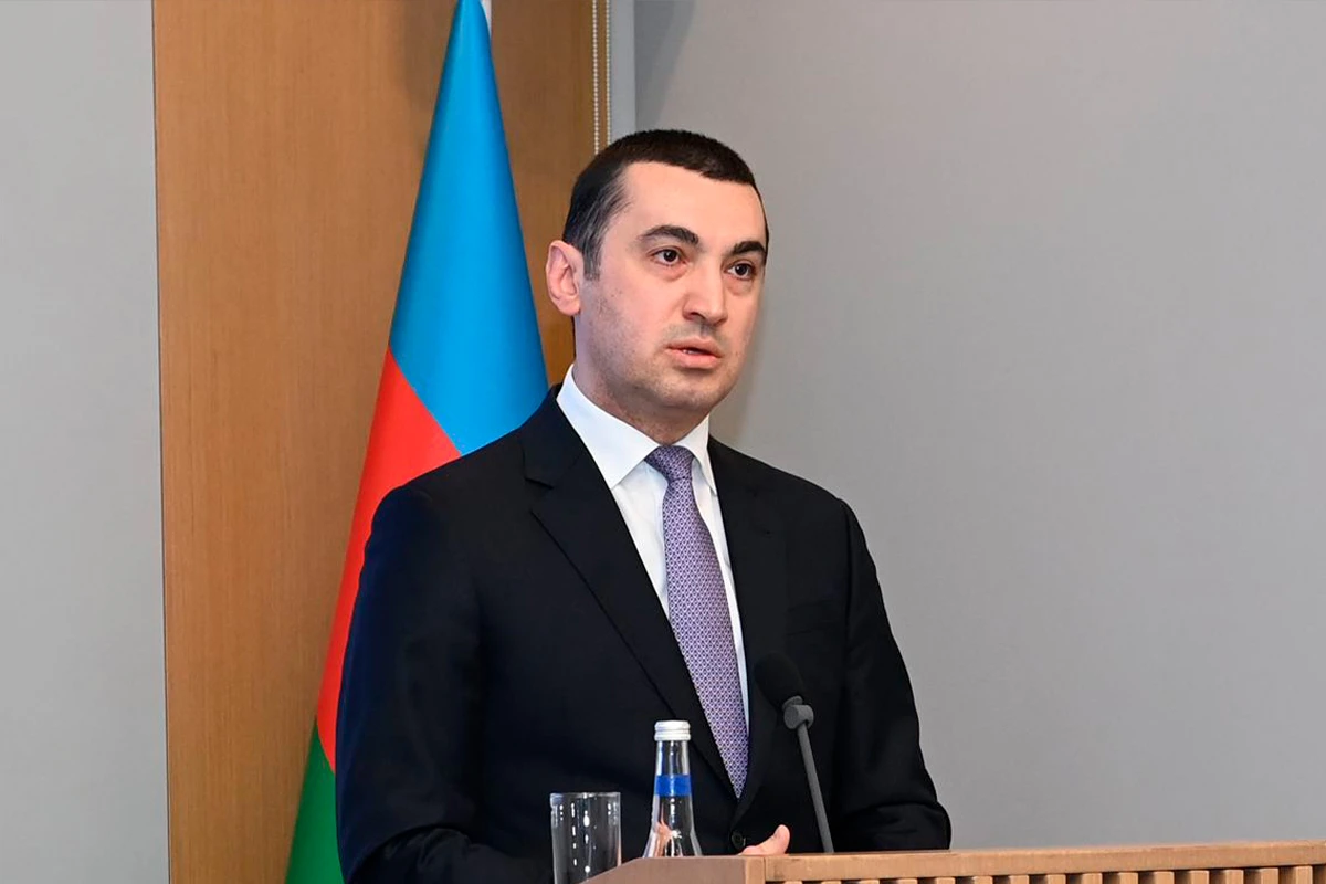 Ayxan Hacızadə TDT-yə üzv və müşahidəçi ölkələrin diplomatları ilə görüşdü