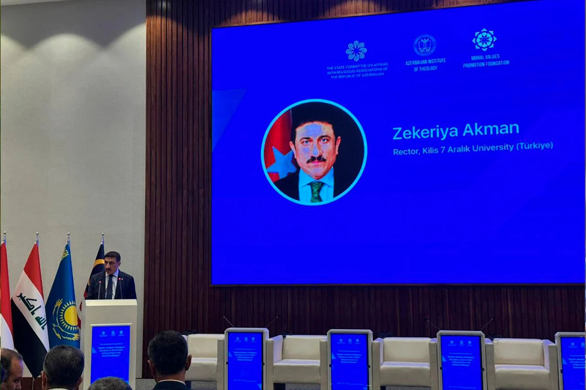 Zekeriya Akman: “Yeni metodlarla din təhsili vacibdir”