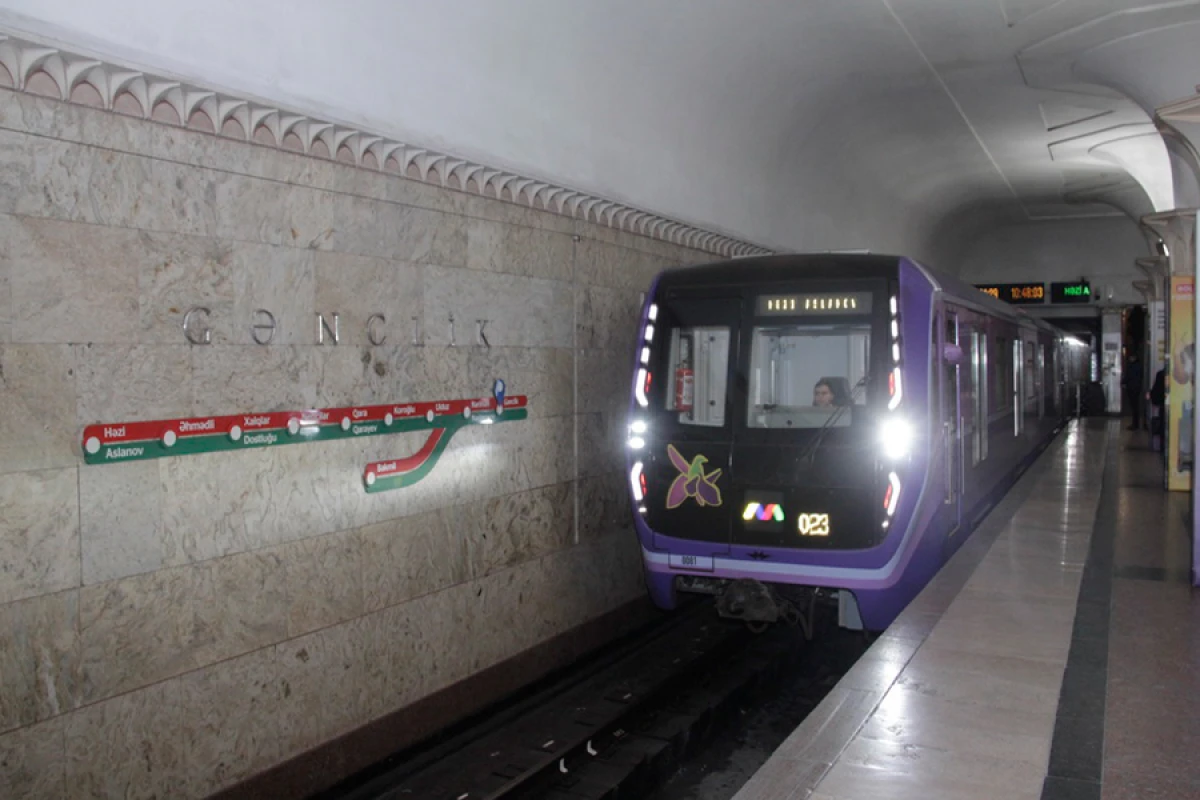 Bakı metrosunda sərnişin öldü