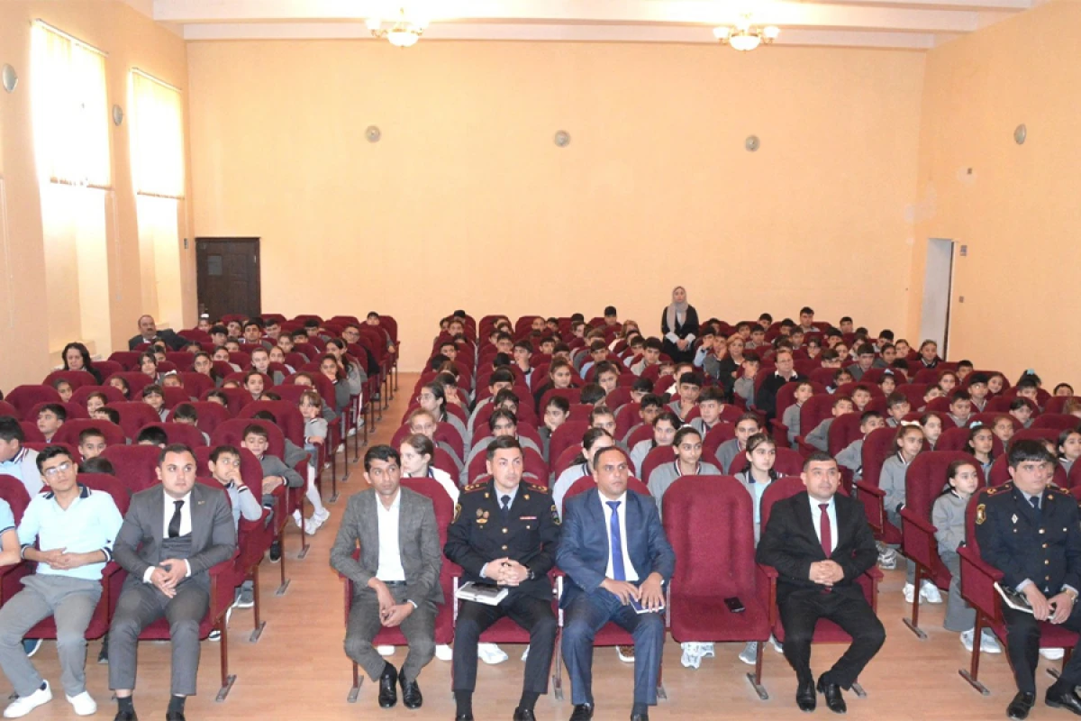 Uşaq Hüquqları Aylığı çərçivəsində Naftalanda hüquqi-maarifləndici tədbir keçirildi