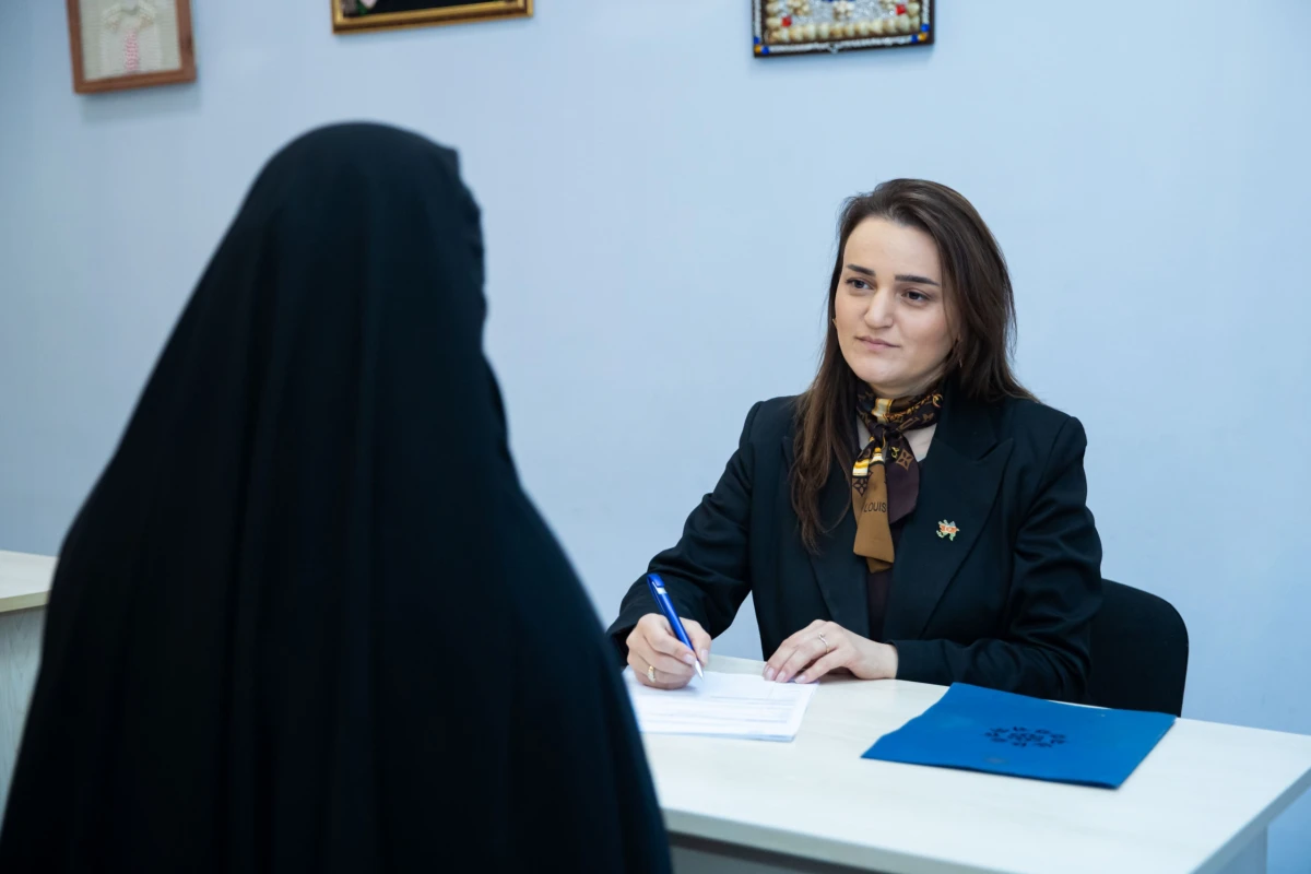 Ölkəmizə repatriasiya edilən daha 6 nəfərlə bağlı sosial-psixoloji dəstək işlərinə başlandı — 3