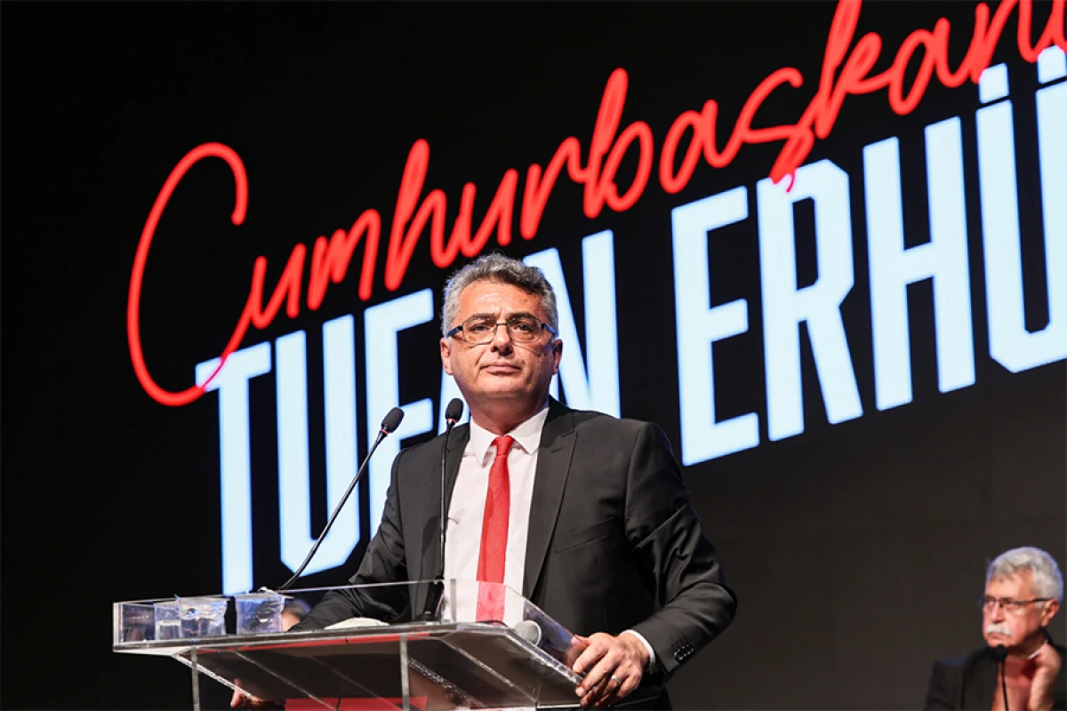 Erhürman and içdi: Kiprdə yeni dövr başlayır
