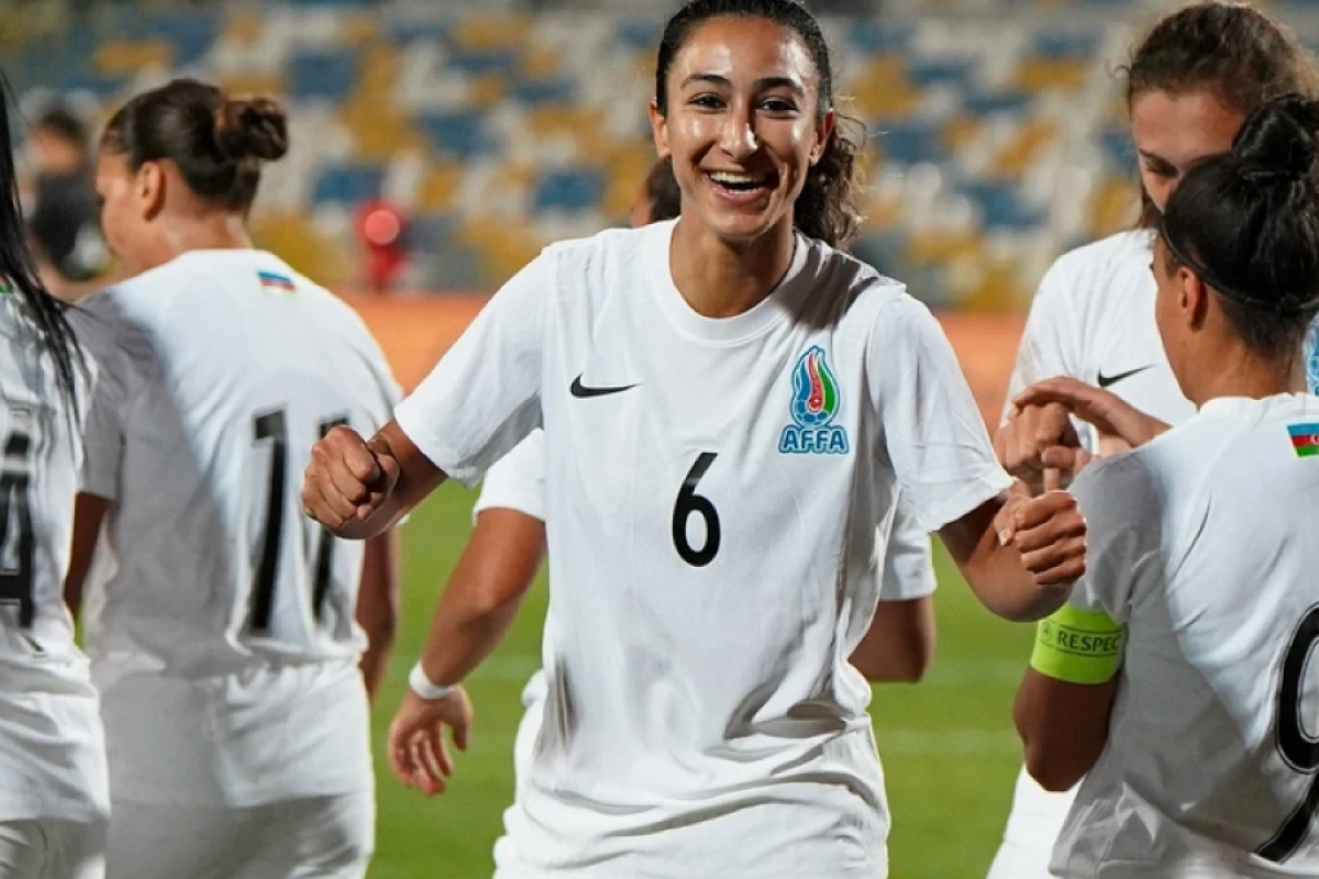 Qadın futbolçularımız yoxlama oyununda qələbə qazandılar
