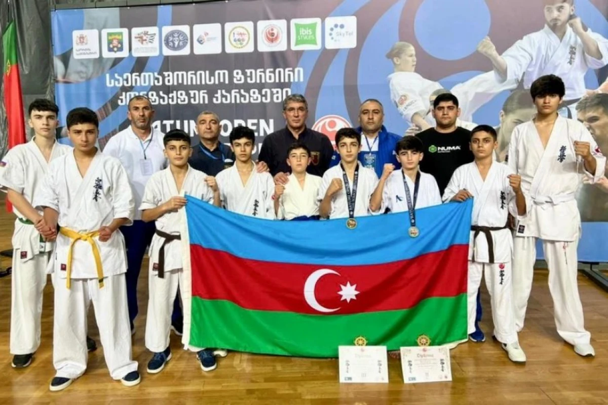 Azərbaycan karateçiləri Batumidə iki medal qazandı