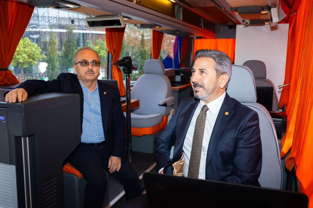 Türkiyəli nazir müavini "ASAN xidmət"də — 1