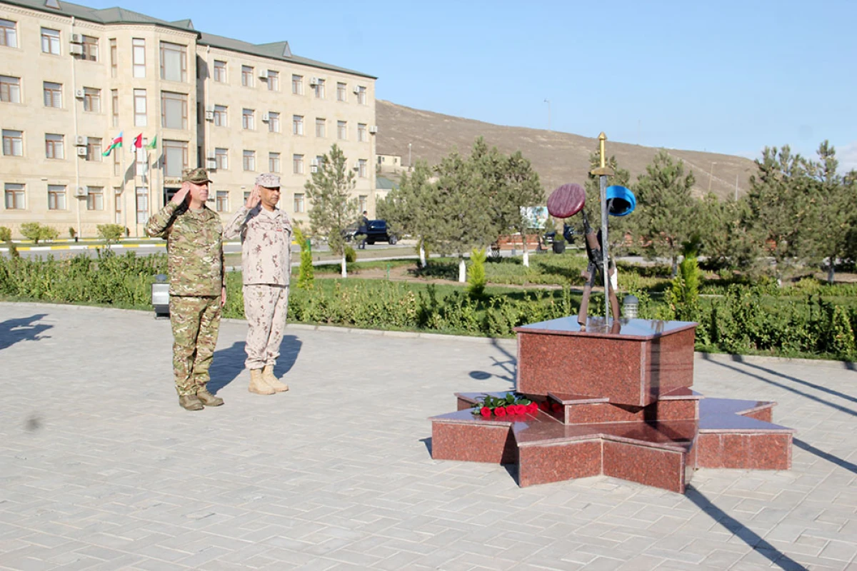 BƏƏ Xüsusi Əməliyyatlar Qüvvələrinin komandanı ölkəmizə səfər etdi — 3