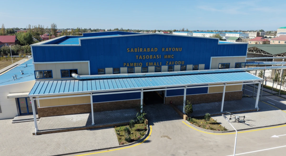 Prezident İlham Əliyev Sabirabadda pambıq emalı zavodunun fəaliyyəti ilə tanış oldu — 5