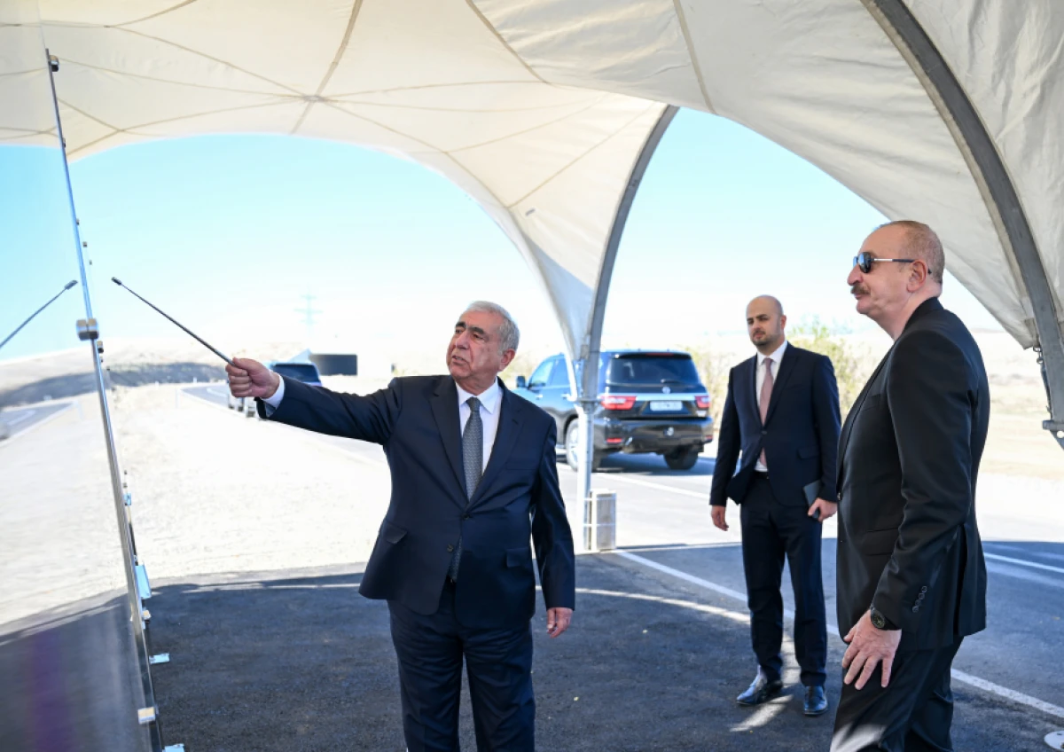 İlham Əliyev Cəbrayıl rayonunda “Şəfəq” Günəş Elektrik Stansiyasına gedən avtomobil yolunun açılışında iştirak etdi — 3