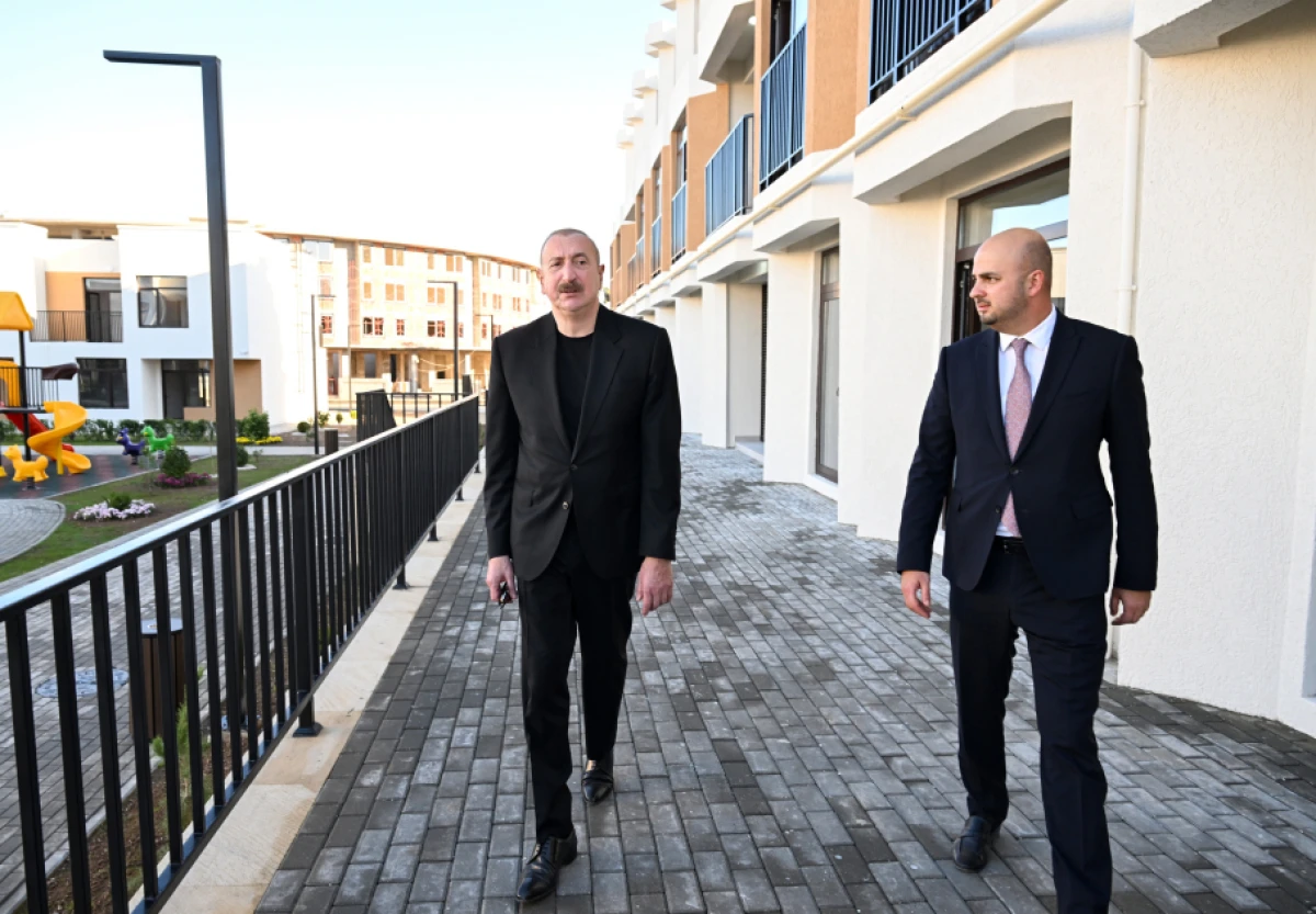Prezident Zəngilan şəhərində 104 mənzilli yaşayış kompleksində görülmüş işlərlə tanış oldu — 2