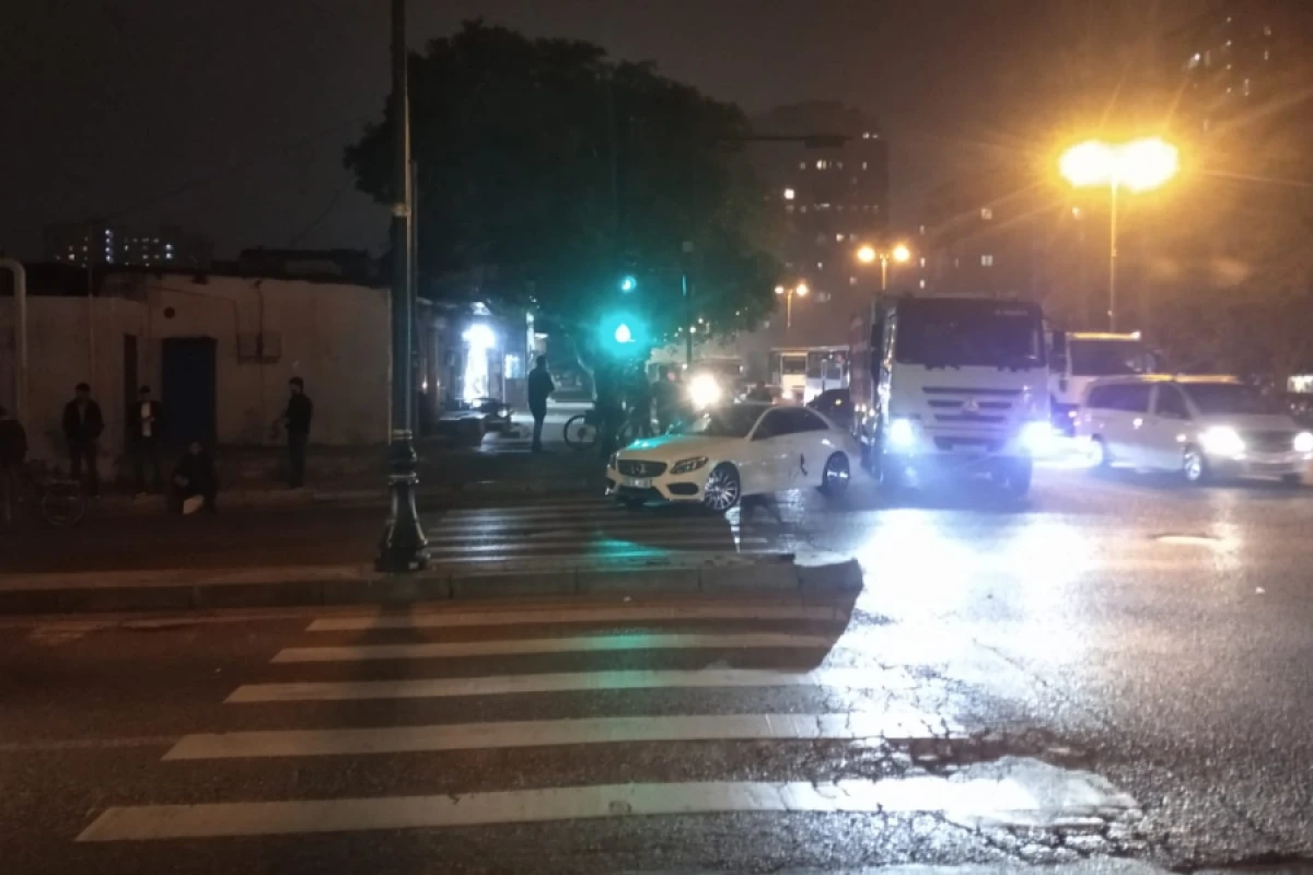 Şərifzadə küçəsində güclü sıxlıq: Qəza nəqliyyatı iflic etdi - FOTO/VİDEO