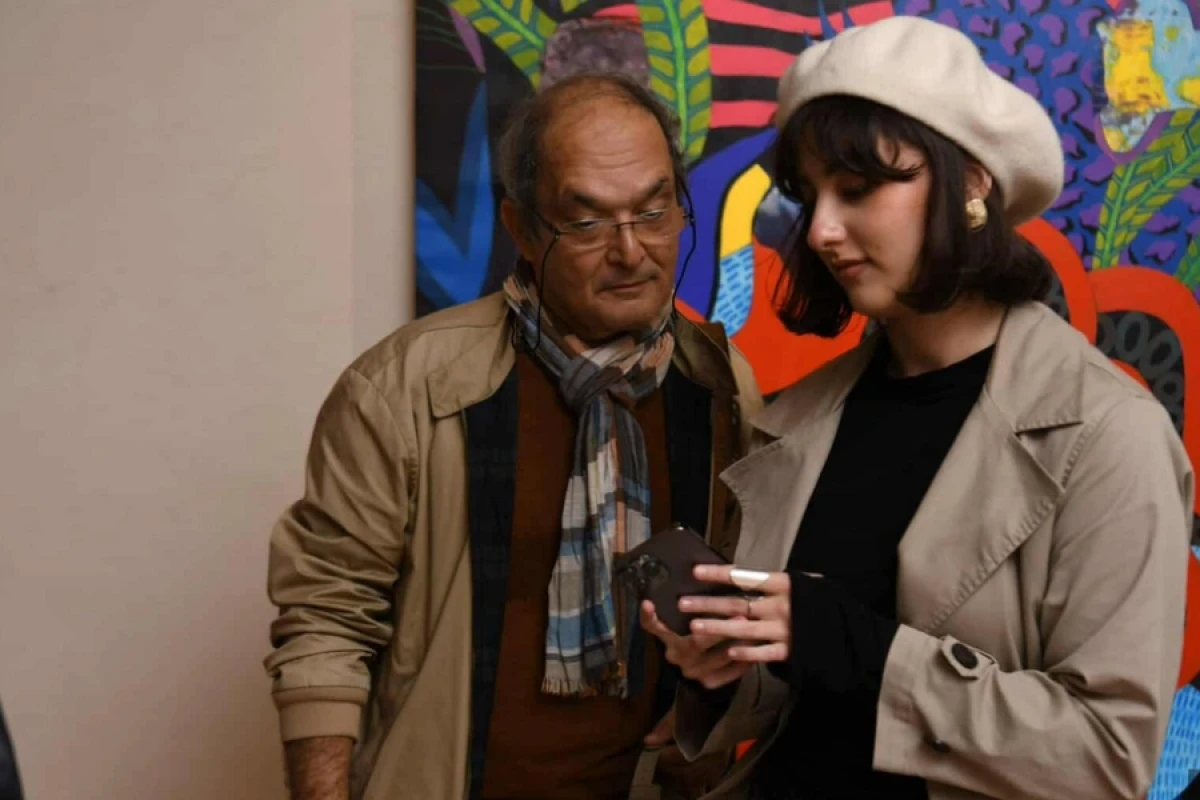 "Nine Senses" qalereyasında "Od, Su və Öpüşlər" sərgisi açıldı