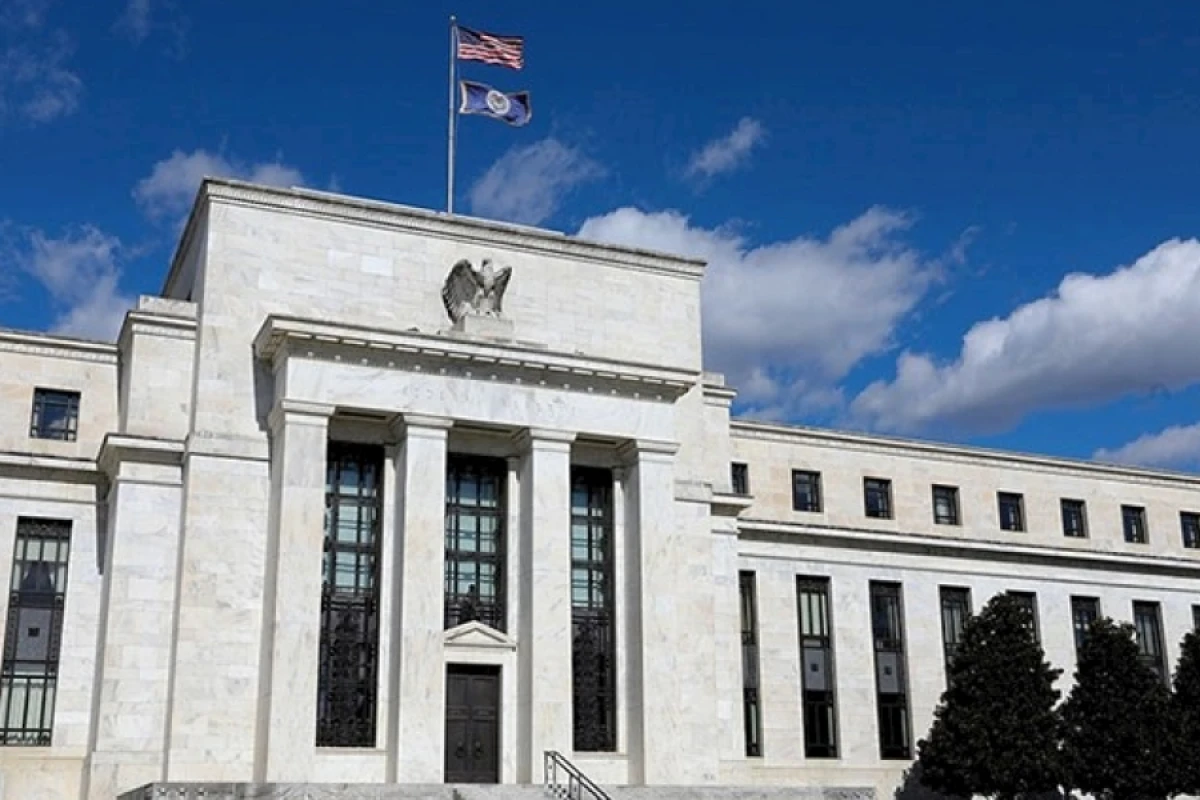 FED əsas faiz dərəcəsini yenidən endirdi
