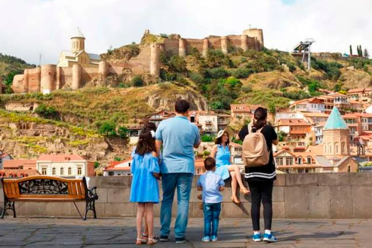 Gürcüstanın 9 ayda turizmdən gəlirləri 6 milyard laridən çox olub