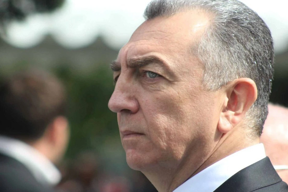 Eldar Əzizov: "Məmur cəmiyyət qarşısında məsuliyyətini bilməlidir"