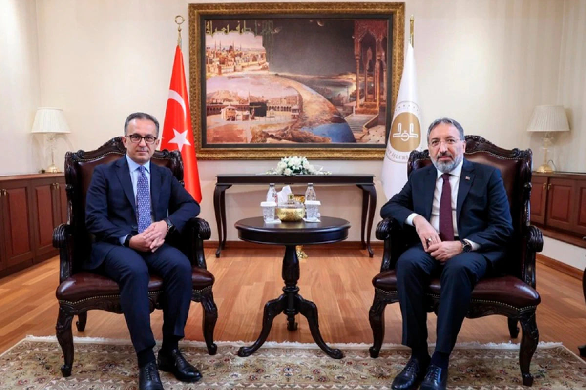 Ramin Məmmədov Türkiyə Diyanət İşləri İdarəsinin sədri ilə görüşdü