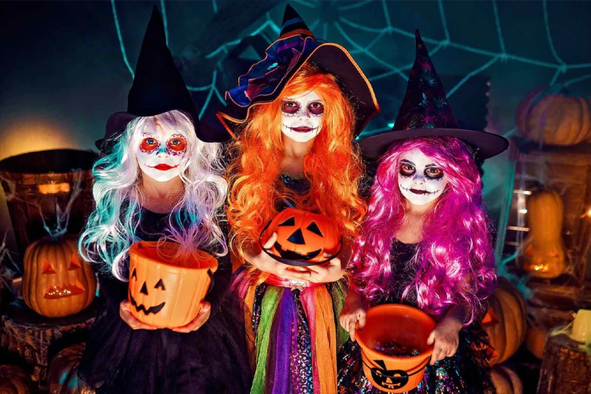 "Halloween": Milyardlıq sənayeyə çevrilən bayram
