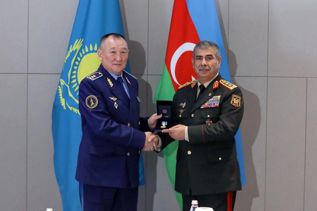 Qazaxıstanda Zakir Həsənova medal təqdim edildi