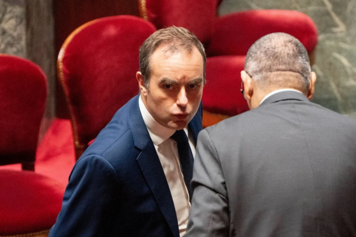 Fransa hökuməti dövlət büdcəsini parlamentdə qəbul etdirə bilmir