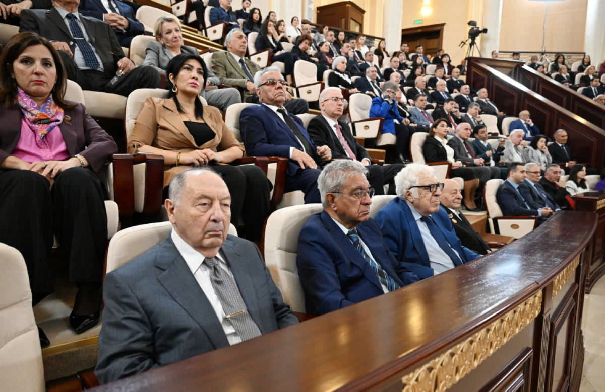 Prezident AMEA-nın 80 illik yubileyinə həsr olunmuş tədbirdə çıxış etdi - YENİLƏNDİ — 2