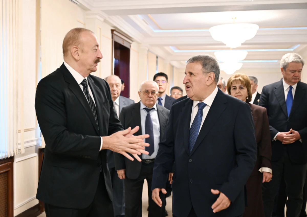 Prezident AMEA-nın 80 illik yubileyinə həsr olunmuş tədbirdə çıxış etdi - YENİLƏNDİ — 9