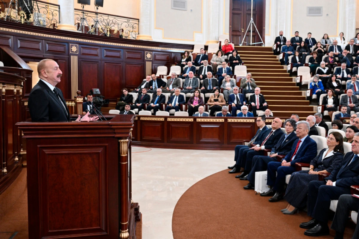 Prezident İlham Əliyev: Azərbaycan dilinin saflığının qorunması hər bir Azərbaycan vətəndaşının işi olmalıdır
