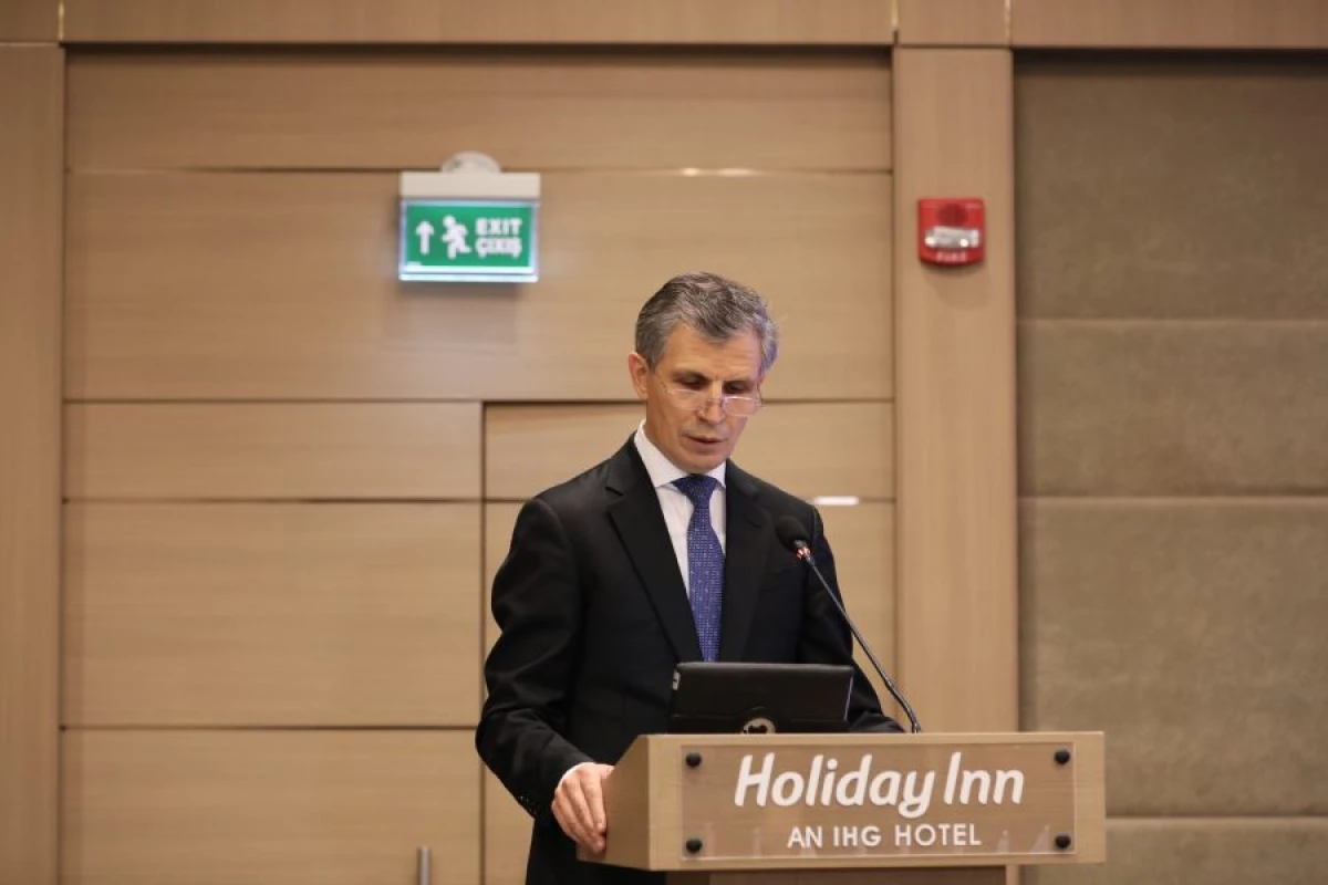 Zahid Oruc: “Konstitusiya müstəqilliyin hüquqi və siyasi baş planıdır”