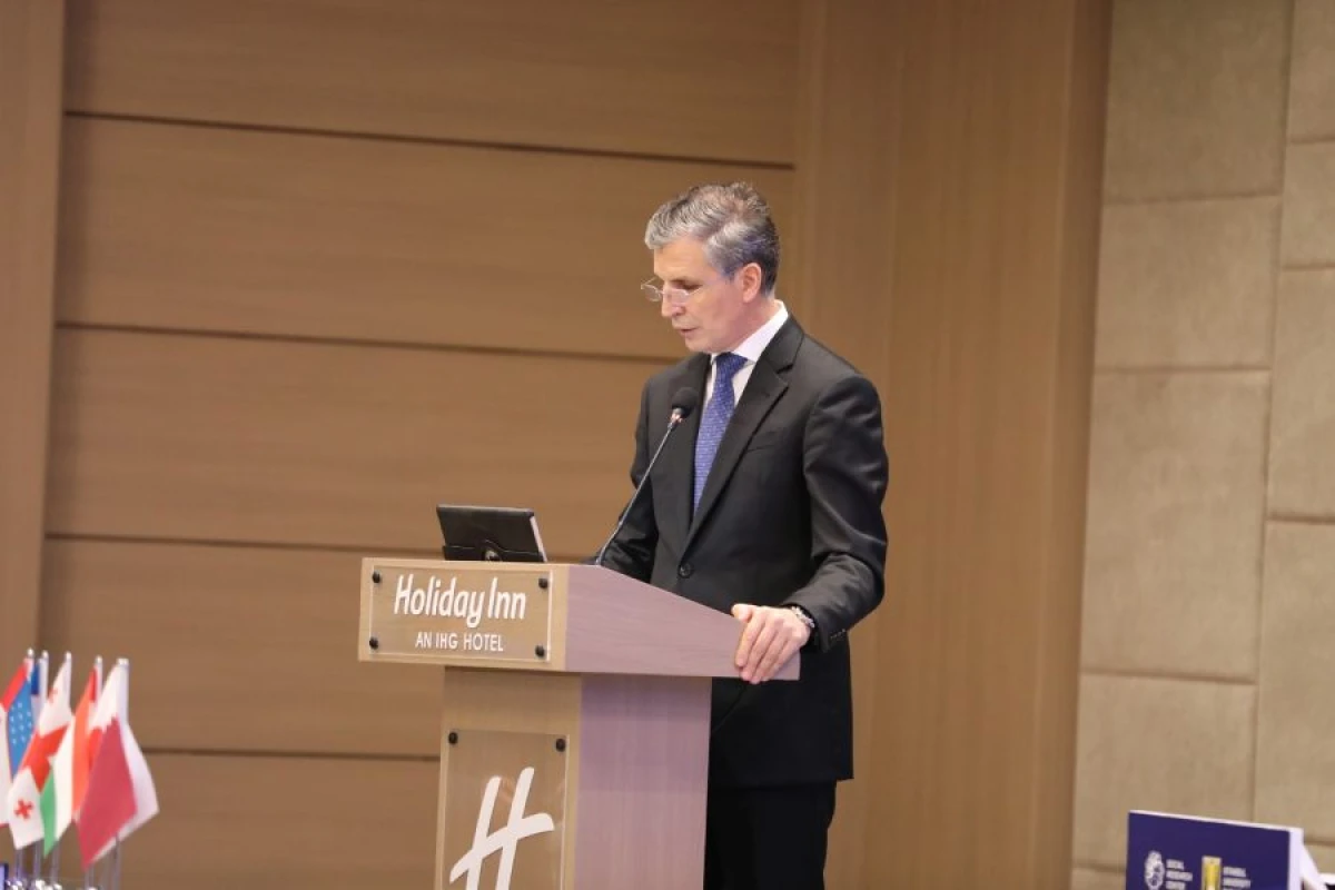 Zahid Oruc: "Müasir silahlardan öncə hüquqla silahlanmışdıq"