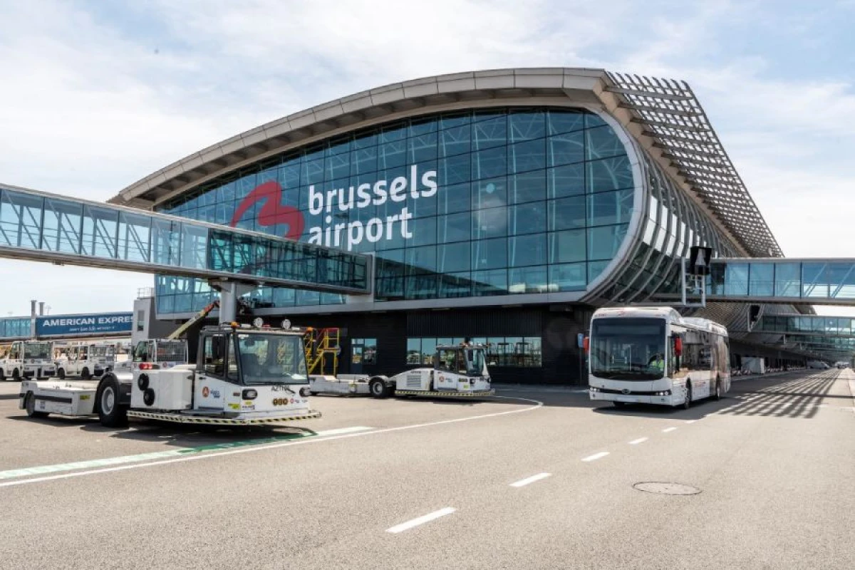 Brüssel hava limanında uçuşlar dayandırıldı