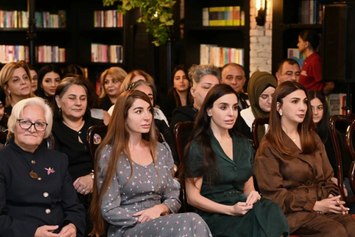 Bakı Kitab Mərkəzində "Zəfər sevinci" adlı musiqili-ədəbi gecə keçirildi