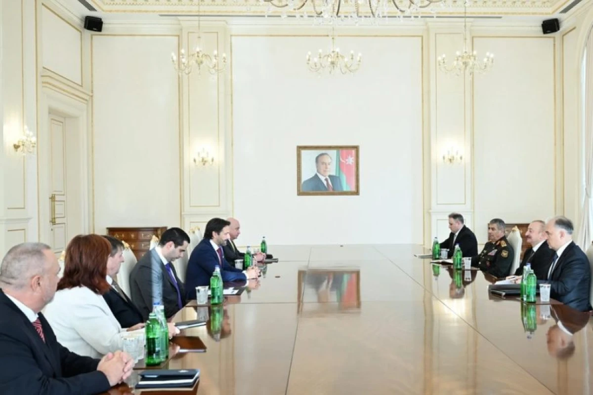 İlham Əliyev Slovakiya Baş nazirinin müavininin başçılıq etdiyi nümayəndə heyətini qəbul etdi — 1