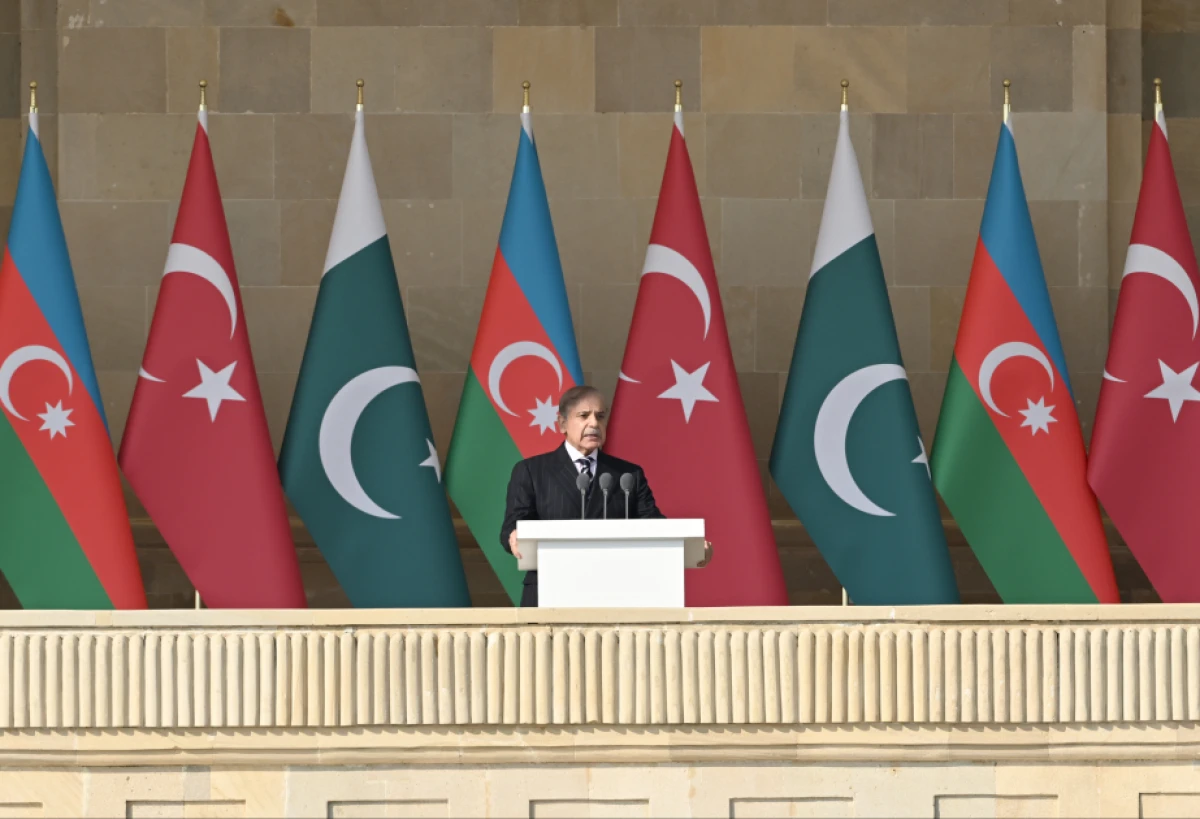 Pakistanın Baş naziri: Bu gün burada böyük vətənpərvərlik eşqi ilə möhtəşəm hadisəni qeyd edən güclü Azərbaycan xalqını görürəm