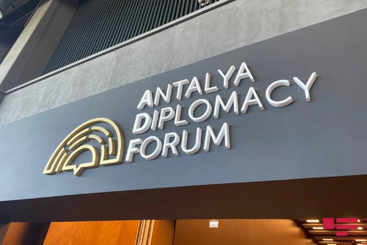Antalyada Bakı–İrəvan görüşü müzakirə olunur