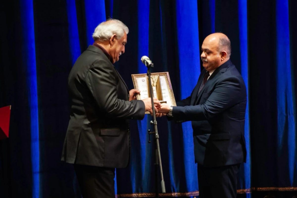 Milli Teatrda "Zəfər mükafatı" təqdim olundu
