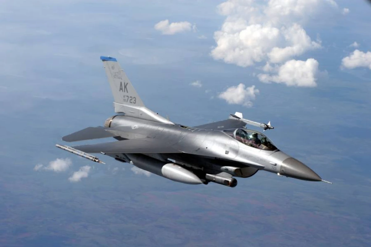 Ukrayna aerodromlarına zərbələr endirildi