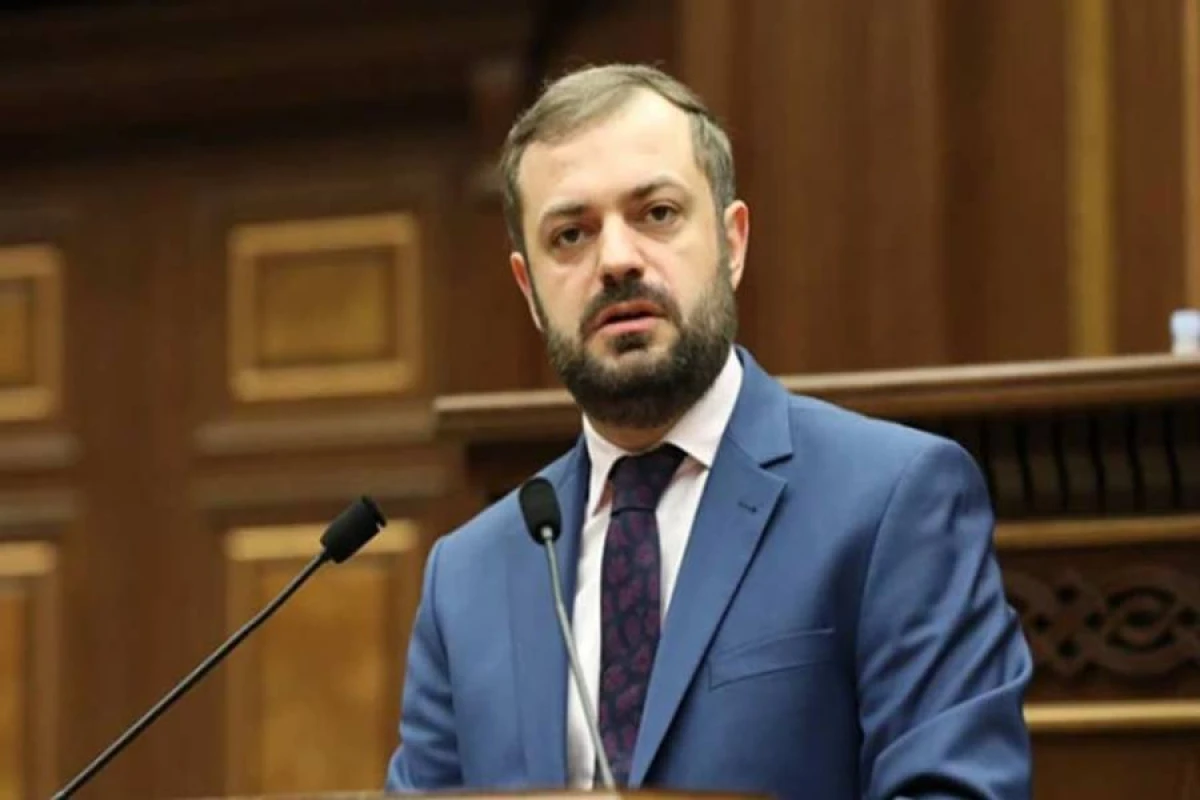 Erməni nazir: "Azərbaycandan gələn Qazaxıstan buğdasının  çörəyini ilk mən dadacam"