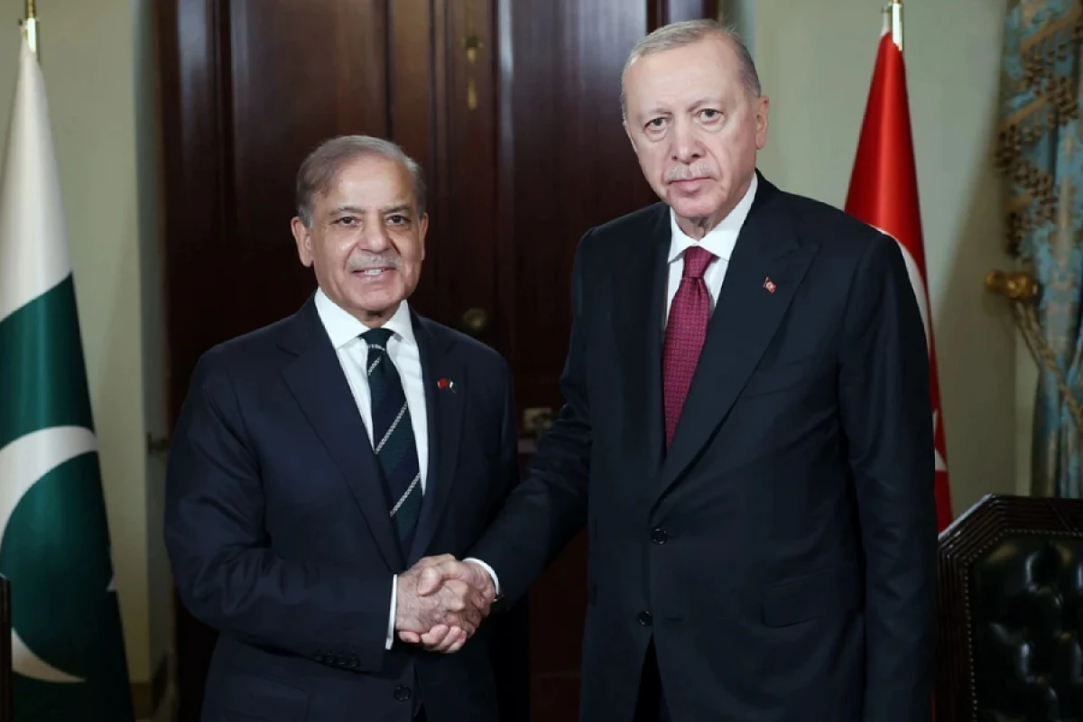Pakistanın Baş naziri Türkiyə Prezidentinə başsağlığı verdi