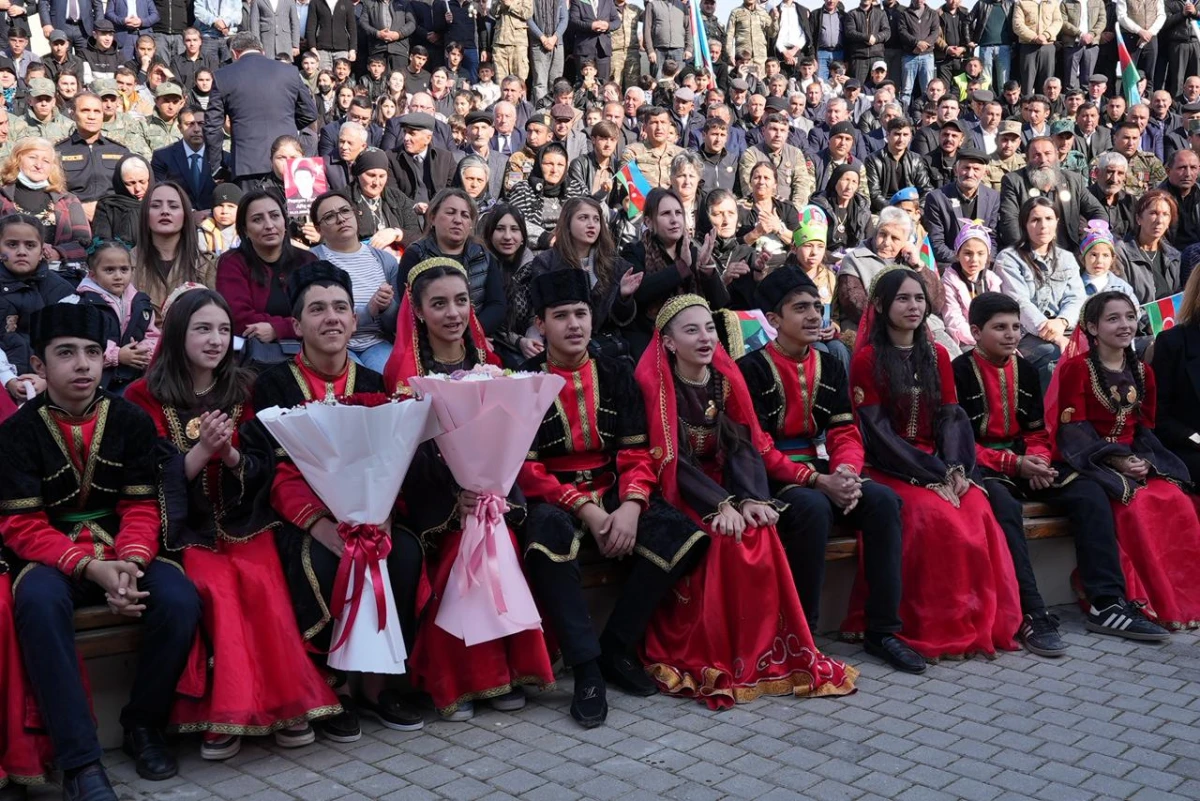 Gədəbəydə “8 Noyabr – Zəfər Günü” münasibətilə bayram konserti təşkil edildi — 2