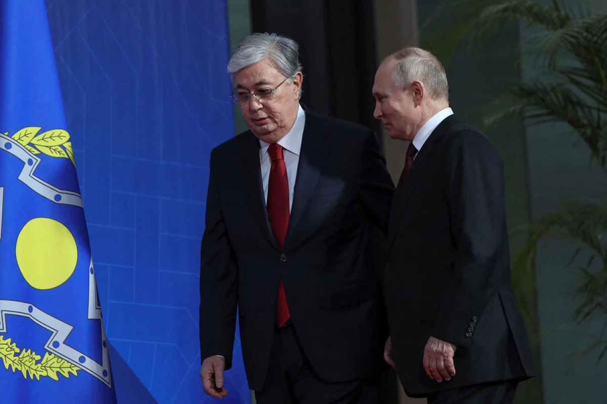 Putin və Tokayev təkbətək üç saat danışdı