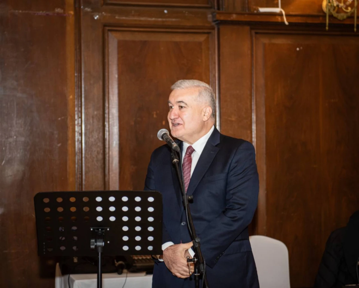 Londonda "Vətən müharibəsi tarixi. Şəxsiyyət faktoru" kitabının təqdimatı keçirildi — 3