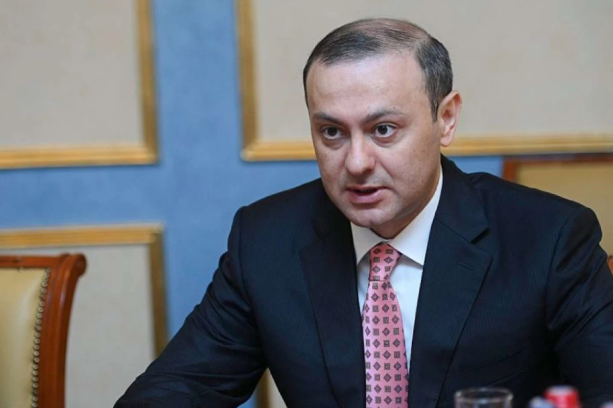 Qriqoryan Avropa Komissiyasının rəsmisi ilə telefon danışığı apardı