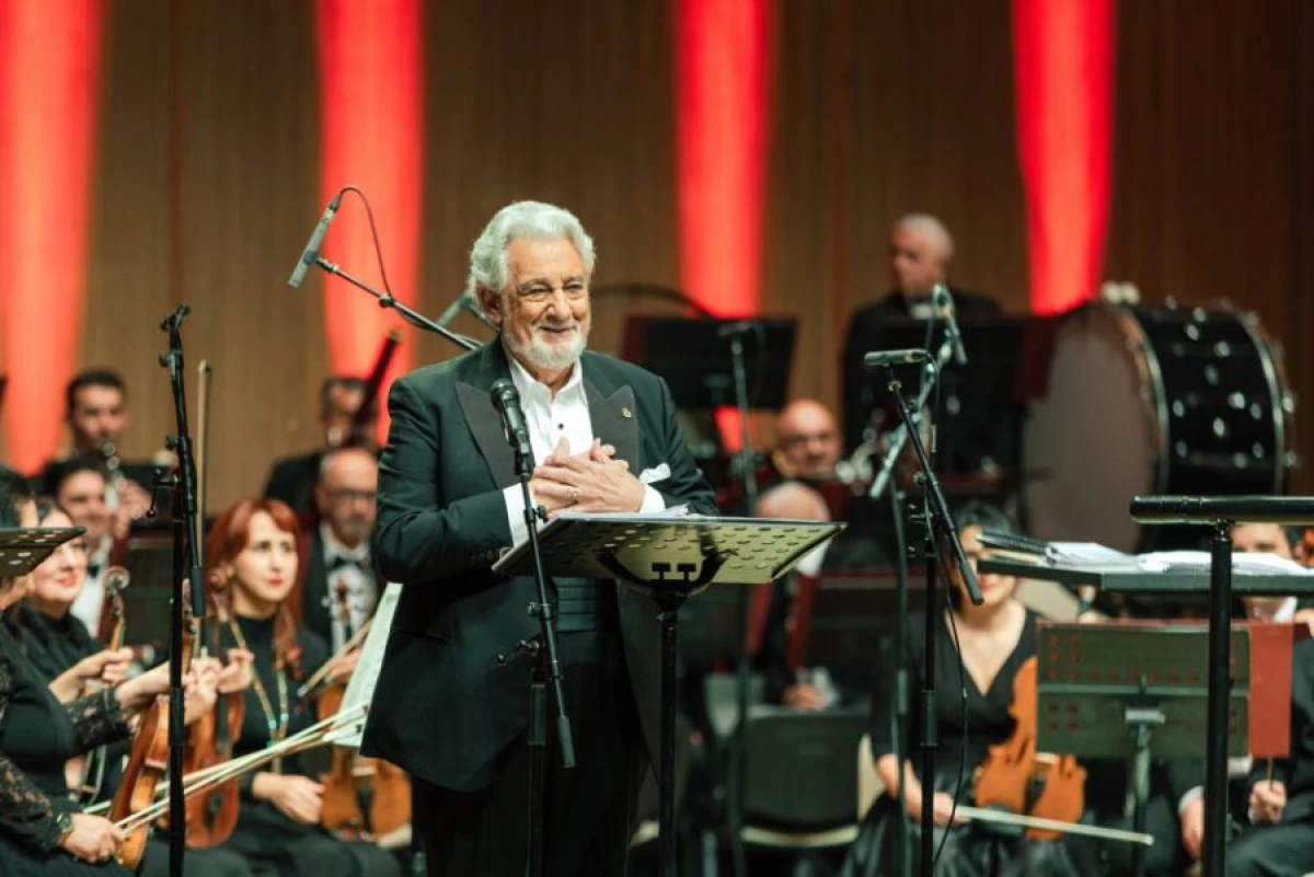 Plasido Dominqo Heydər Əliyev Mərkəzində möhtəşəm konsert proqramı ilə çıxış etdi