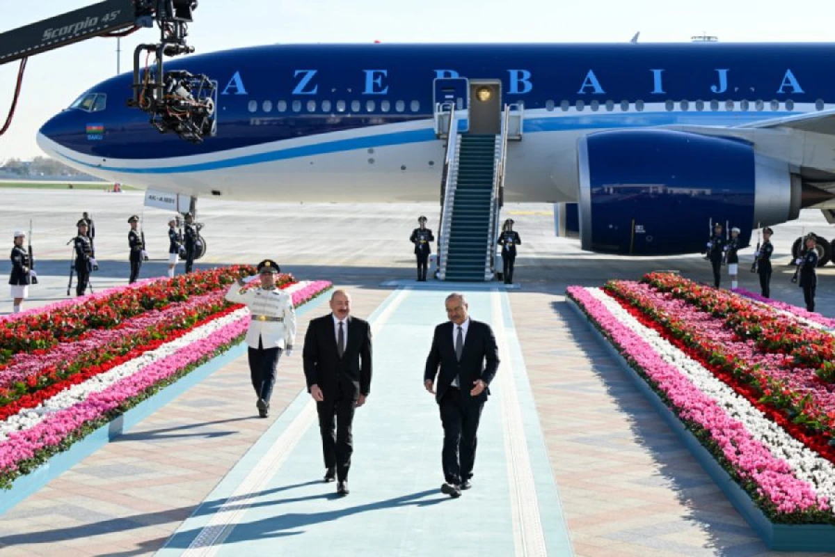 Prezident İlham Əliyev Özbəkistana səfərə gəldi