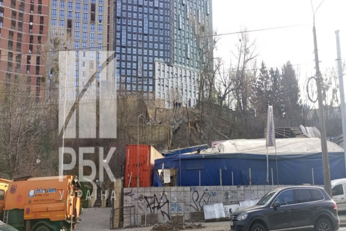 Fransa Azərbaycanın Ukraynadakı səfirliyinin hücuma məruz qalmasını pislədi
