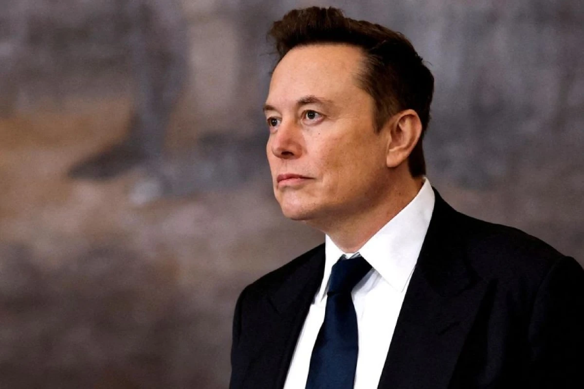 Mask: "İnsanabənzər robotlar yoxsulluğu aradan qaldıracaq"
