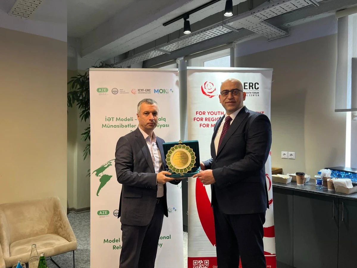Bakıda İƏT Beynəlxalq Münasibətlər Akademiyası layihəsi davam edir — 10