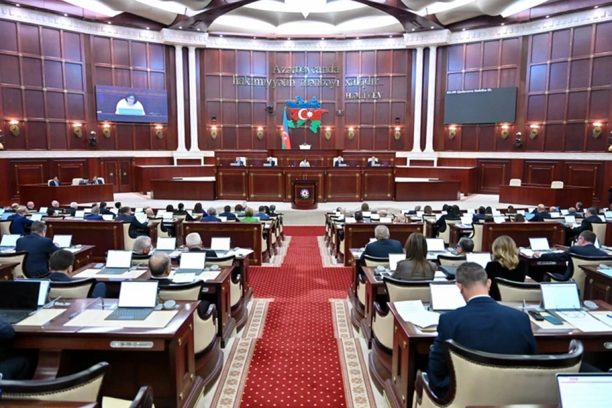 Milli Məclis gələn ilin büdcəsini müzakirə edir