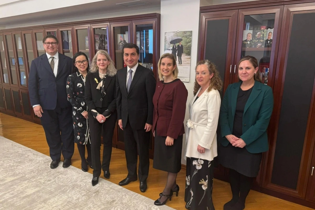 Hikmət Hacıyev və Alison Huker Azərbaycanla ABŞ arasında strateji tərəfdaşlığı müzakirə etdi