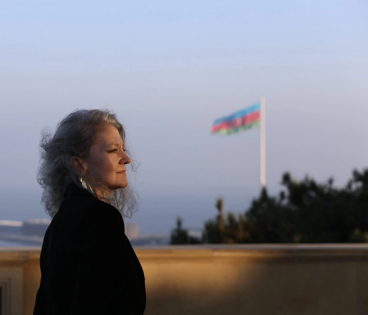 Elison Huker Şəhidlər xiyabanını ziyarət etdi — 4